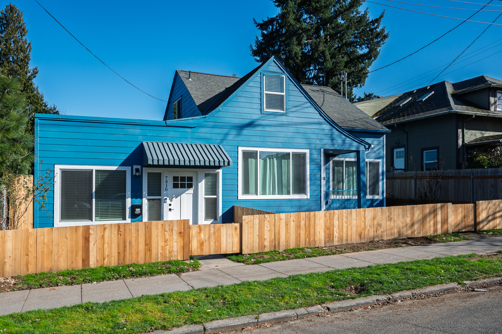 7416 North Albina Avenue