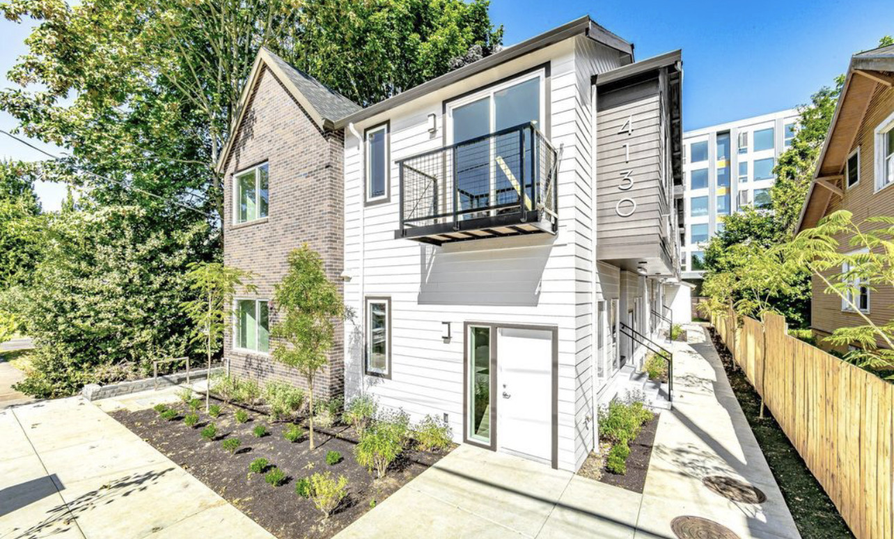 4130 Northeast Garfield Avenue - 101